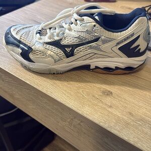 Silver and Navy Volleyball Sneakers Mizuno size W8